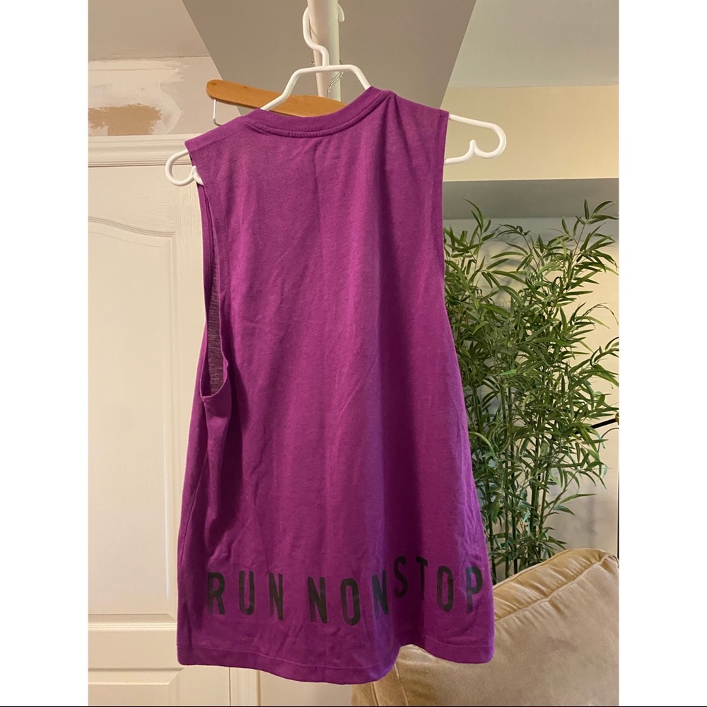 Women’s Nike size s workout tank